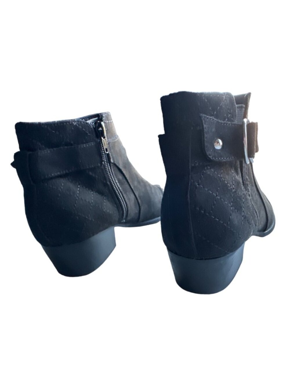 Unisa Black Ankle Bootie Faux Suede Side Zip Silver Hardware Size 7.5 - Picture 5 of 11